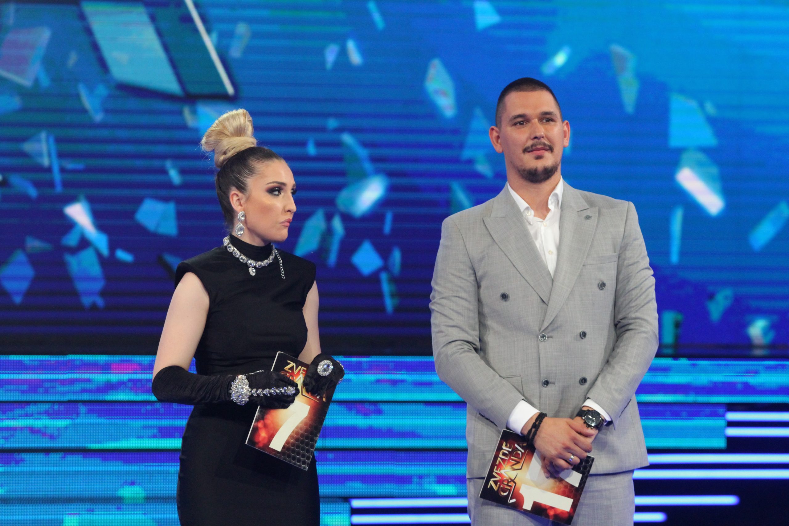 UŽIVO ZVEZDE GRANDA: Sanja i Voja otvorili muzički spektakl, 17 finalista se bori za pobedu 47 IMG 5344