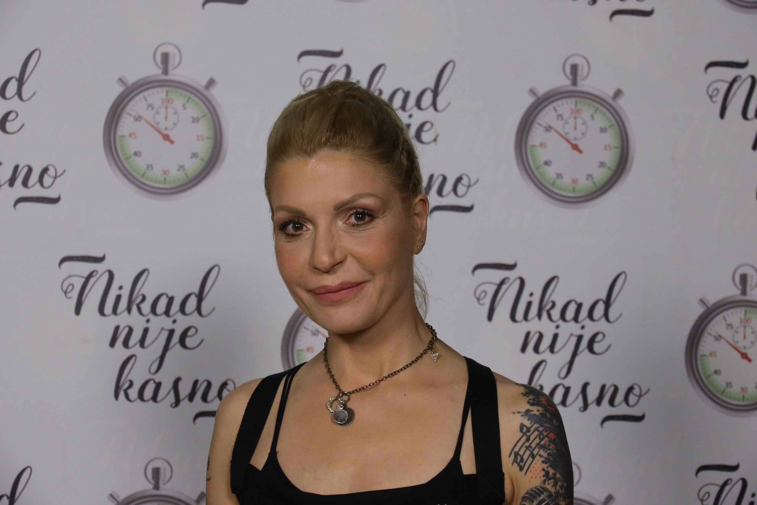 Oglasila se Nathalie Prijović nakon spekulacija da je zapostavila muziku: "Nisam odustala, samo sam zaboravila" (FOTO) 5 Oglasila se Nathalie Prijović nakon muzičke pauze