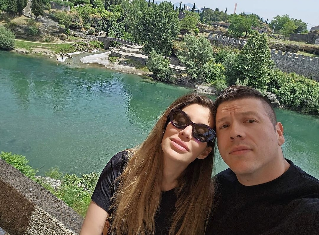 Supruga Slobe Radanovića hitno napustila Srbiju nakon što je bivši muž pretukao, a on je sve vreme pored nje! 6 Screenshot 20230624 134000