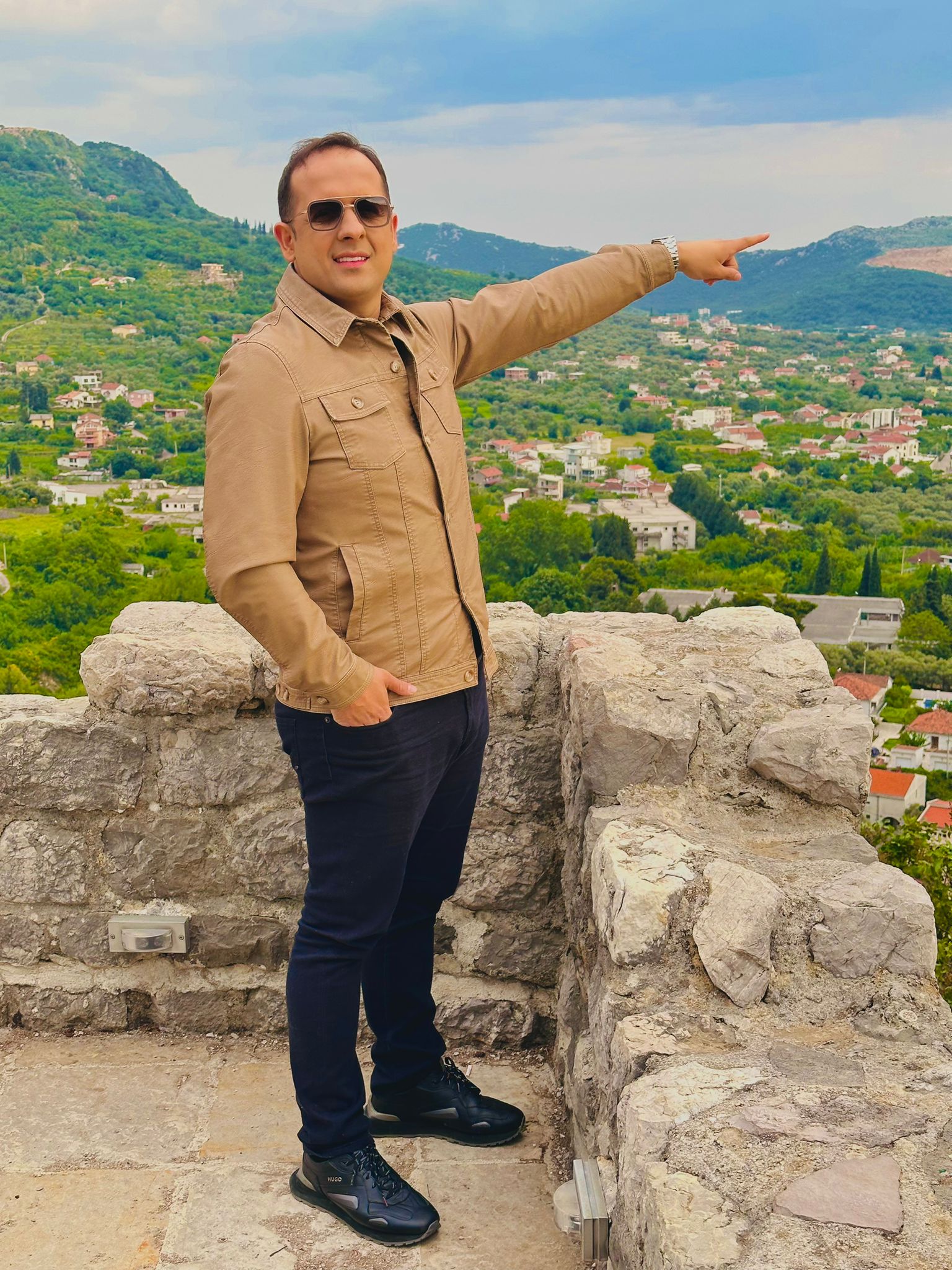 "Ona je za mene svetinja": Emir Habibović ovekovečio majku u spotu 8 image0