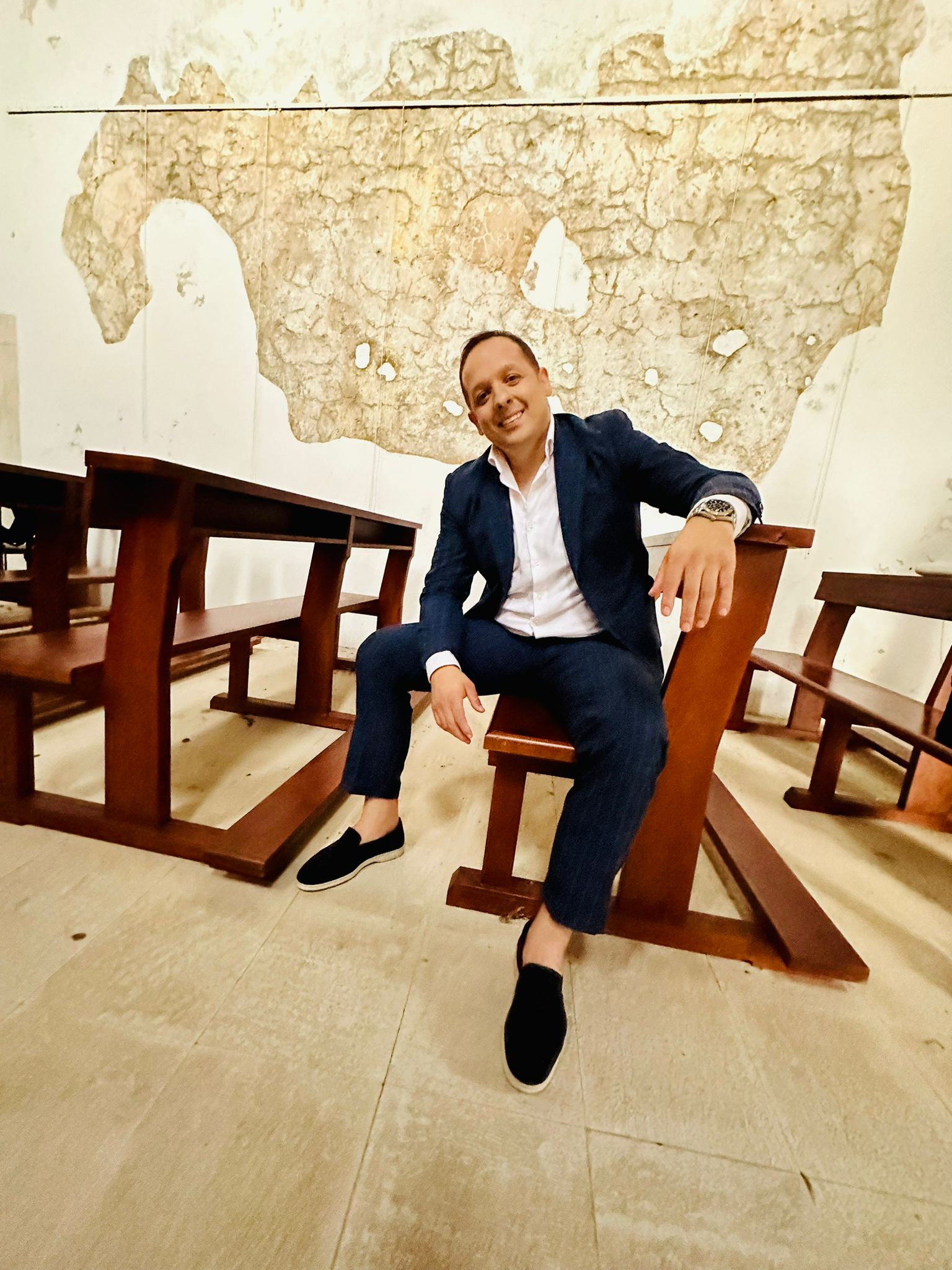 "Ona je za mene svetinja": Emir Habibović ovekovečio majku u spotu 6 image1