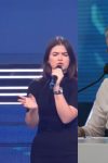 Izula studio iz cipela, al' bukvalno: Sestra takmičarke zapevala, žiri van sebe 4 ipiccy image 25
