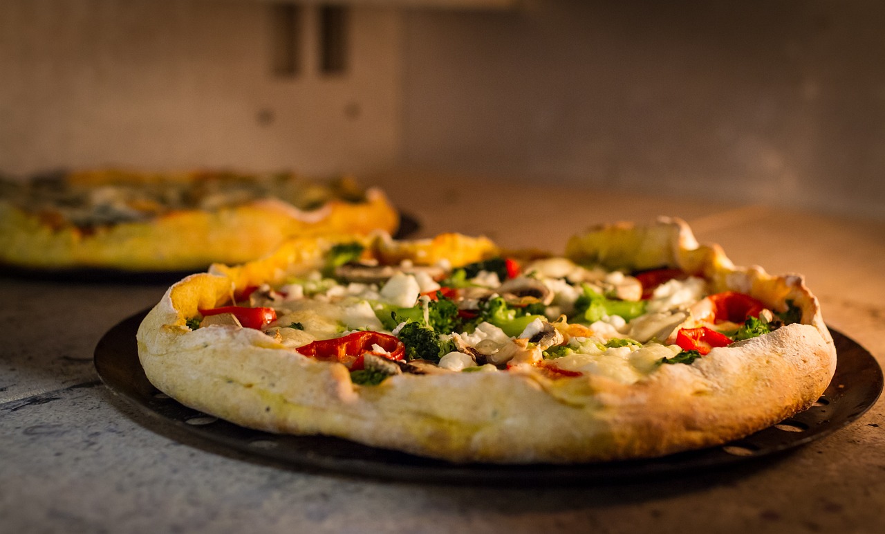 Nema ništa ukusnije od domaćinske pice: Ovaj recept ćete zapamtiti zauvek 3 pizza g1991c51c9 1280