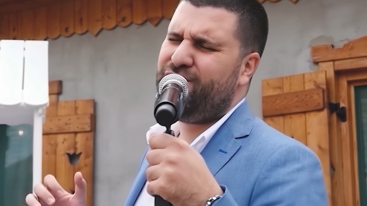 Prinova u domu Zvezde Granda, pevač po treći put postaje otac (FOTO) 5 281543886 979212249401062 5568211432415779367 n