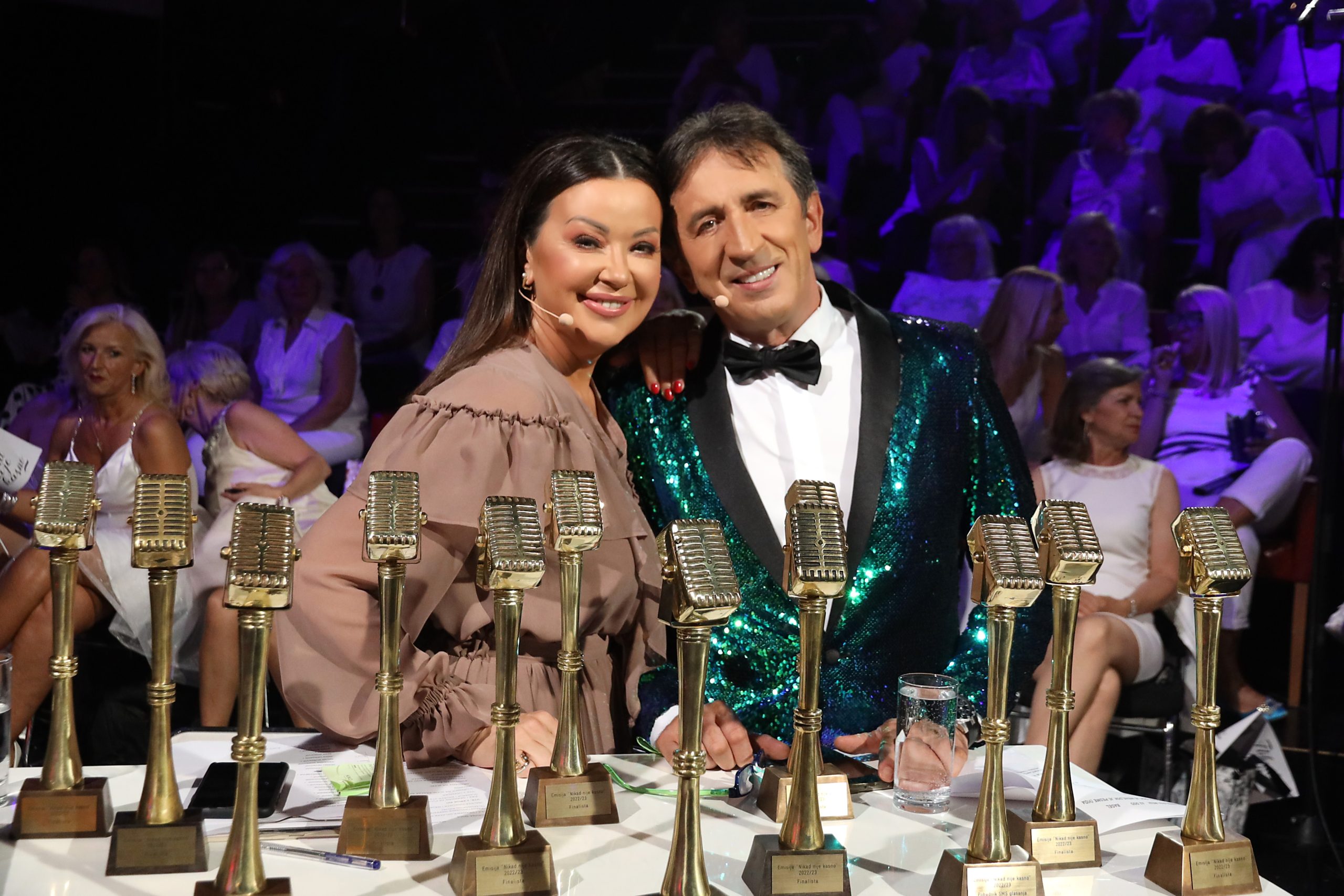 Dok svi čekaju novu sezonu, oglasila se Dragana Katić i oprostila se emotivnim rečima: "To bi bilo to" (FOTO) 5 DRAGANA KATIC I ZIKA JAKSIC NNK FINALE 22 23 FOTO MUNJA 7 ok 1
