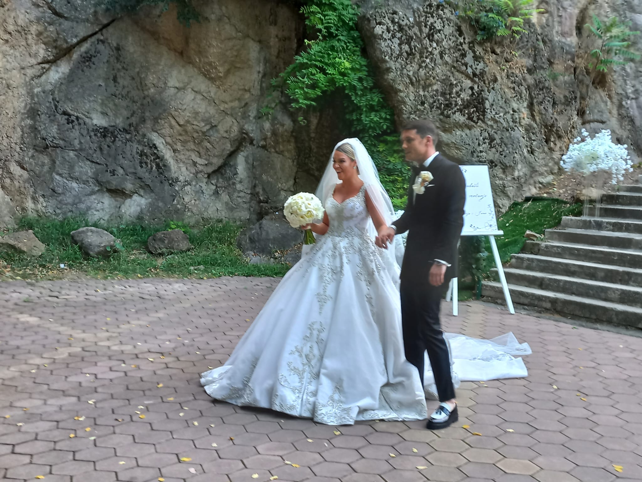 Vrtlog emocija! Marija Mikić se rasplakala na venčanju: "Srce mi lupa" (VIDEO) 8 IMG 20230720 WA0078 1