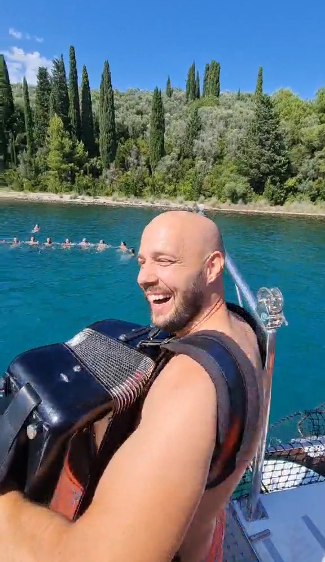 Ovo ima samo kod nas: Turisti opleli kolce u moru, ZVEZDA GRANDA ostala u šoku (VIDEO) 6 Screenshot 20230728 230556 Gallery