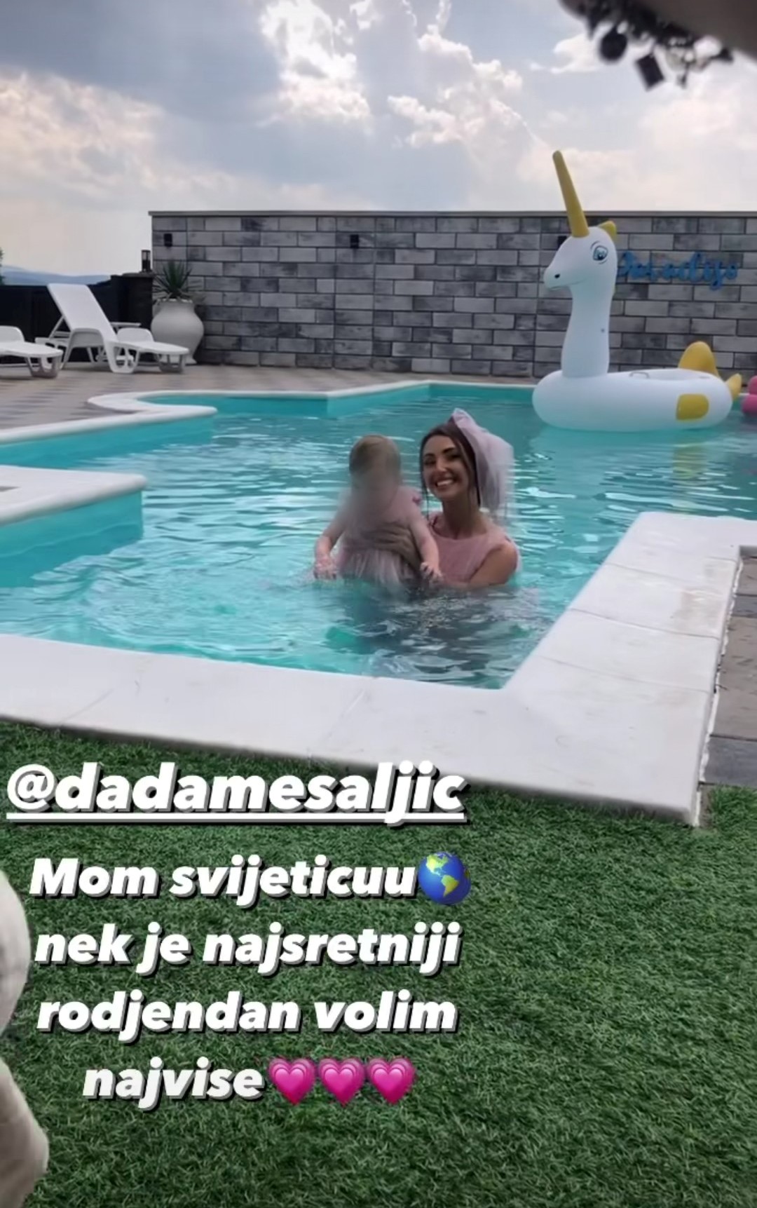adaaa