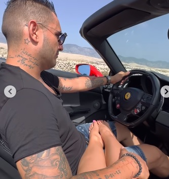 Evo šta radi Darko Lazić u Ferariju! Katarina otkrila sve, pevač joj udovoljio bez zadrške! (FOTO) 7 darko
