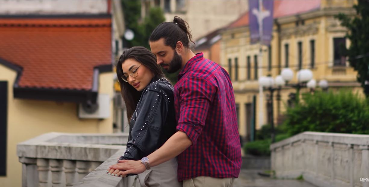 Žarko Madžić preoteo devojku Aleksandru Simiću, pevač tvrdi "Život je igra" (VIDEO) 7 simic spot