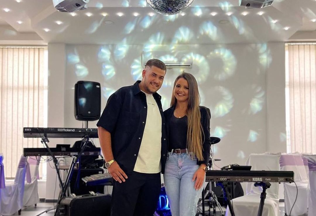 Sandra Mladenović konačno otkrila sa kojim pevačem snima duet, publika u šoku: "Ovo se čekalo" (FOTO) 6 368179506 6877112768975401 7111956696526173577 n e1693317701469