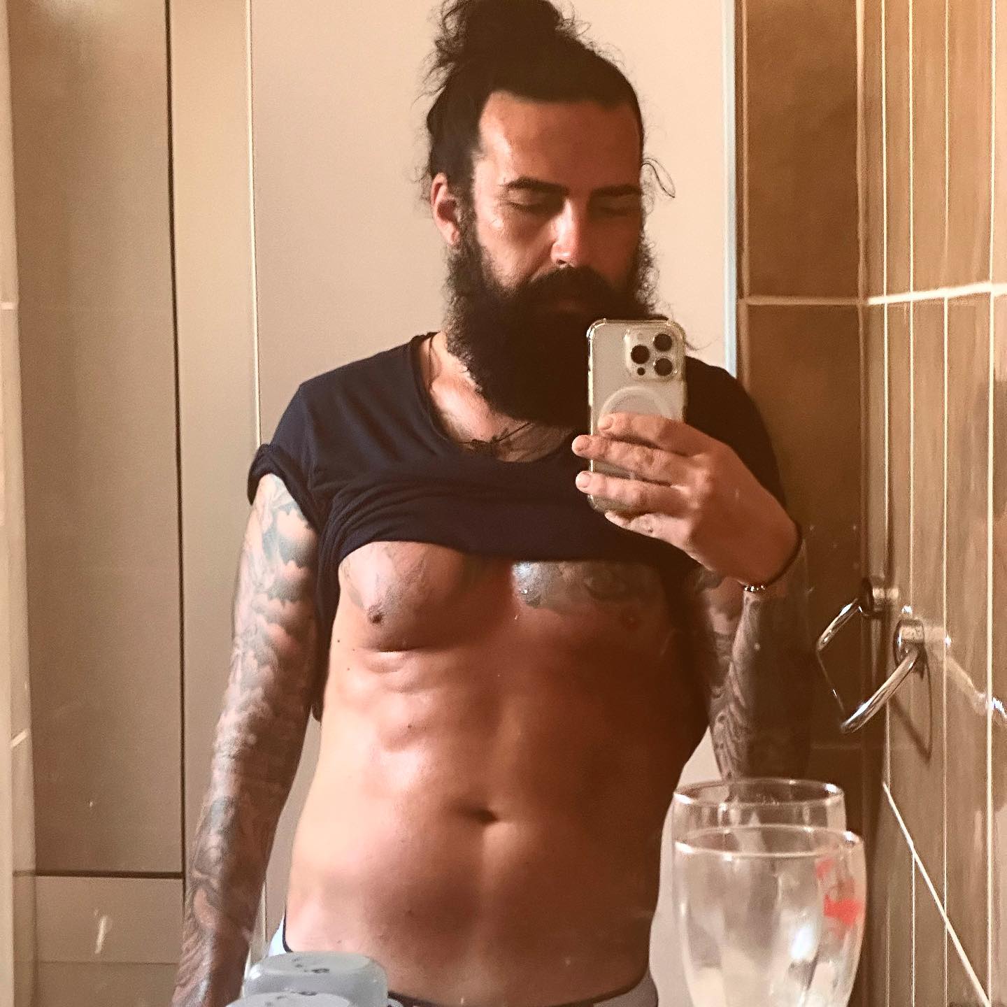 Opa! Skinuo se Saša Kapor, evo koji je razlog (FOTO) 6 371406169 678520657507059 6429878240463315468 n