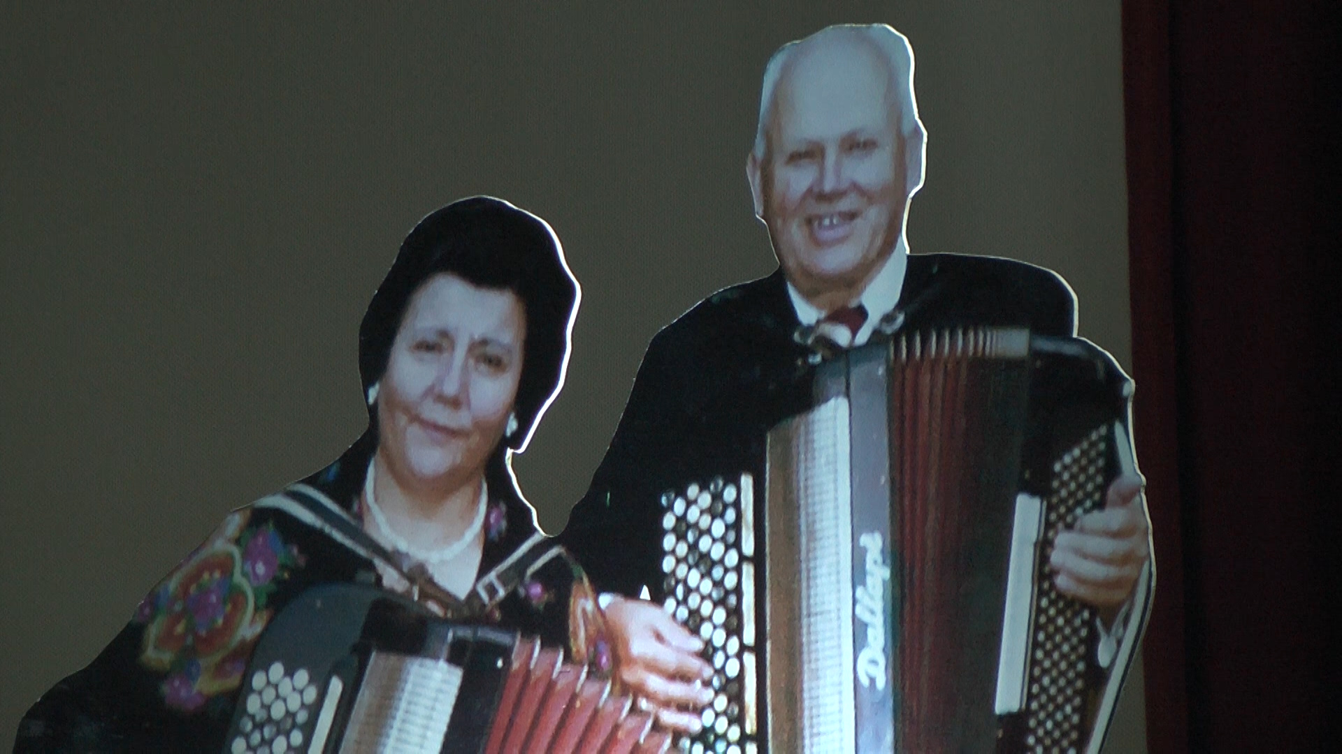 TINA I RADOJKA AKADEMIJA 1