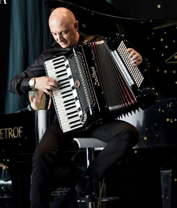 Jašarov spektakl zatvara letnju sezonu koncerata: Folk legenda izabrala orkestar za koncert na Tašu 4 image1