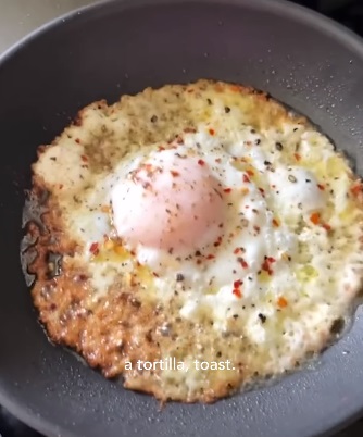 Recept za jaje na oko koji broji milionske preglede (VIDEO) 6 jaje