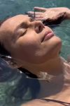 Voditeljka Nataša Pavlović uživala sa suprugom na pustoj plaži, usledio OBRT kom se nisu nadali: "Došao je preko stena" (VIDEO) 3 natasa pavlovic