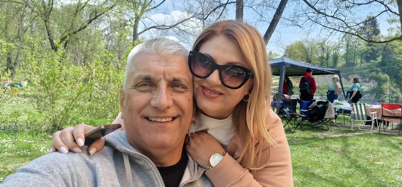 Zaljubljeni kao prvog dana: Nevres Hadžić otputovao sa suprugom na more, pa pokazao raj u kome uživaju (FOTO) 2 nevres haduic
