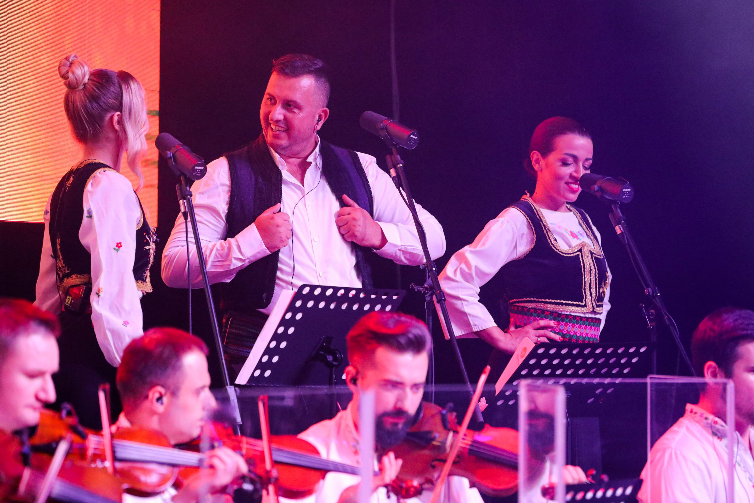 MAGIJA NA DELU: Ovacije za Sofru, Bekutu, Miroslava, Radišu i Snežanu (VIDEO) 8 KAN 7572
