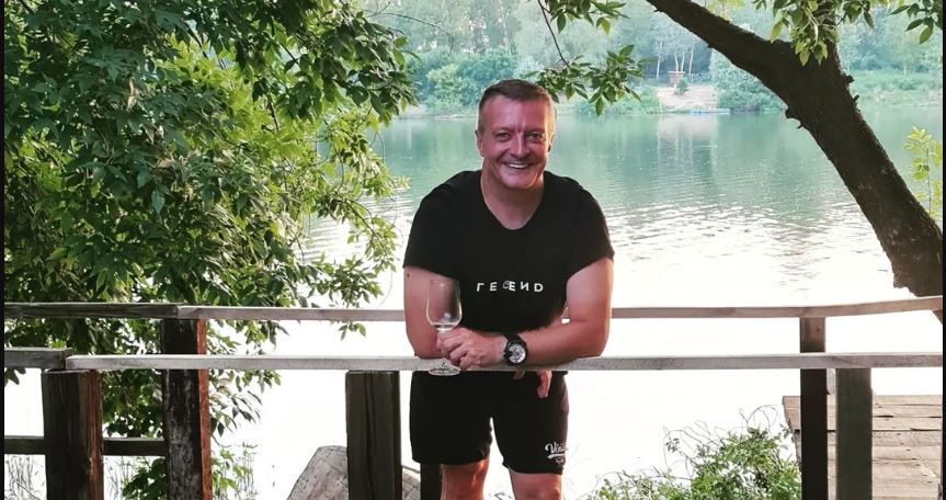 Stigla princeza: Mašan Lekić po treći put postao tata sa 13 godina mlađom izabranicom, a ime za naslednicu je prava misterija (FOTO) 2 jiojoj