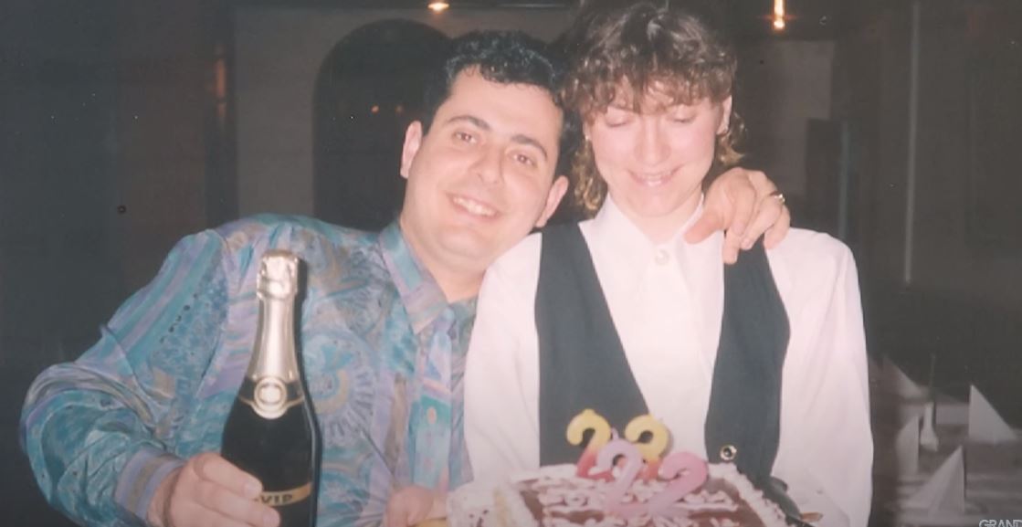 Pobedio u emisiji "Nikad nije kasno", a u mladosti je bio pravi šmeker: Da li znate ko je pevač sa fotografije? (FOTO) 5 pavle vitanov supruga