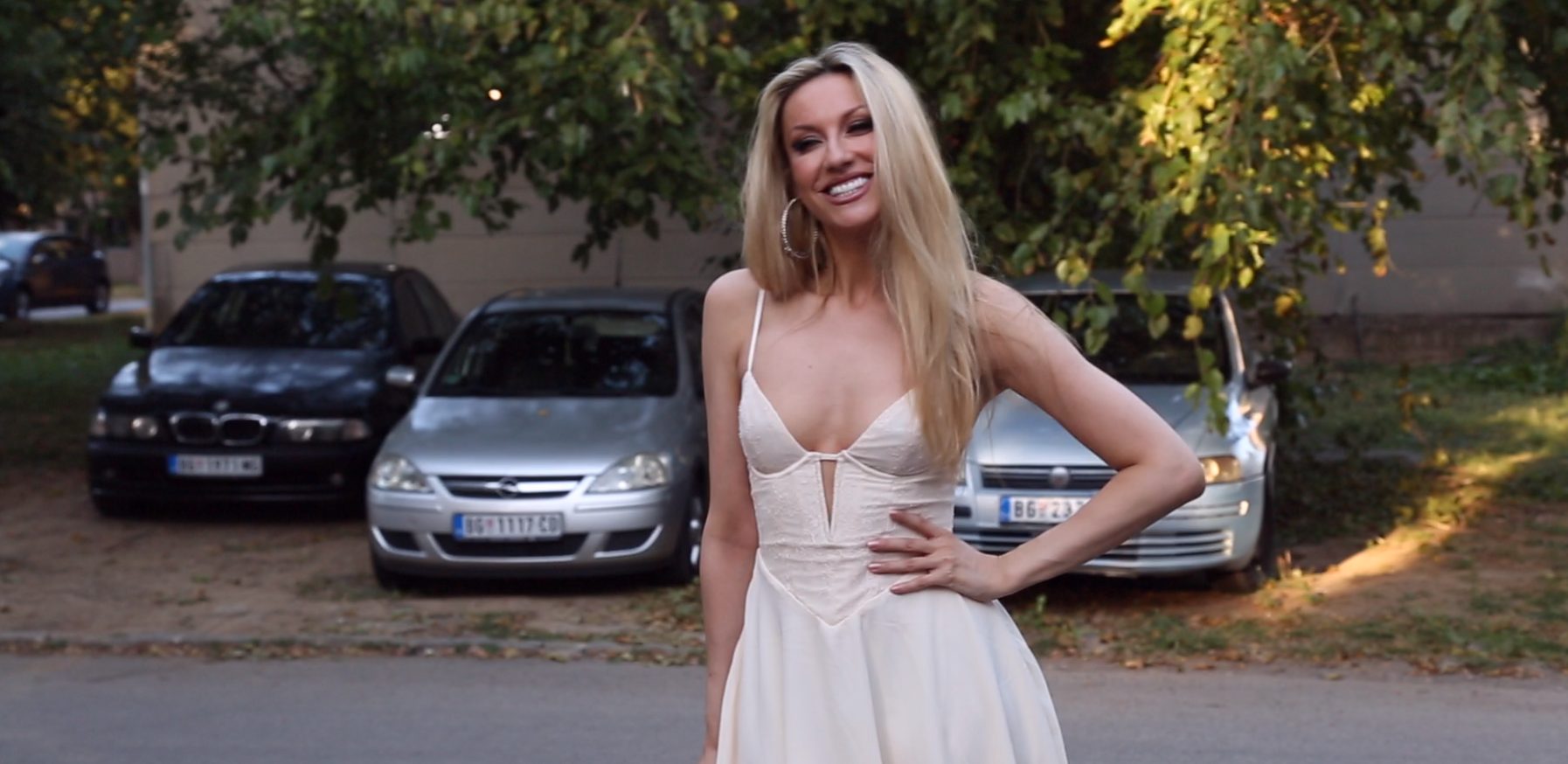 Rada Manojlović o Milanu Stankoviću i njegovoj navodnoj želji da se zamonaši: "Svi govore da ne ide, to je kao da pričaš vetru" 6 rada manojlovic snimanje