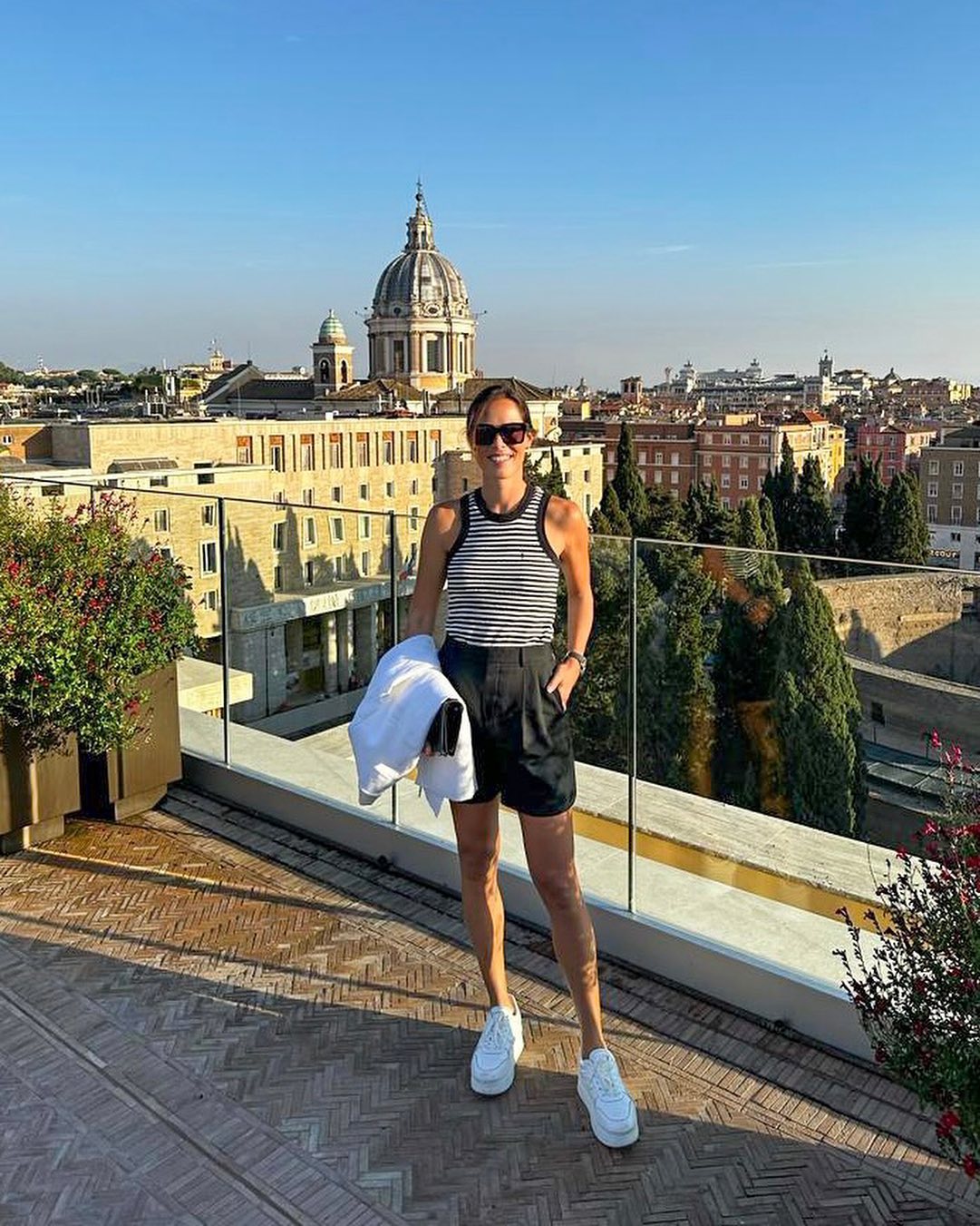 Nikad mršavija! Nekadašnja teniserka Ana Ivanović u Rimu u novom izdanju, razlika je i te kako uočljiva (FOTO) 5 385697584 1363845124556454 1183074687958668354 n