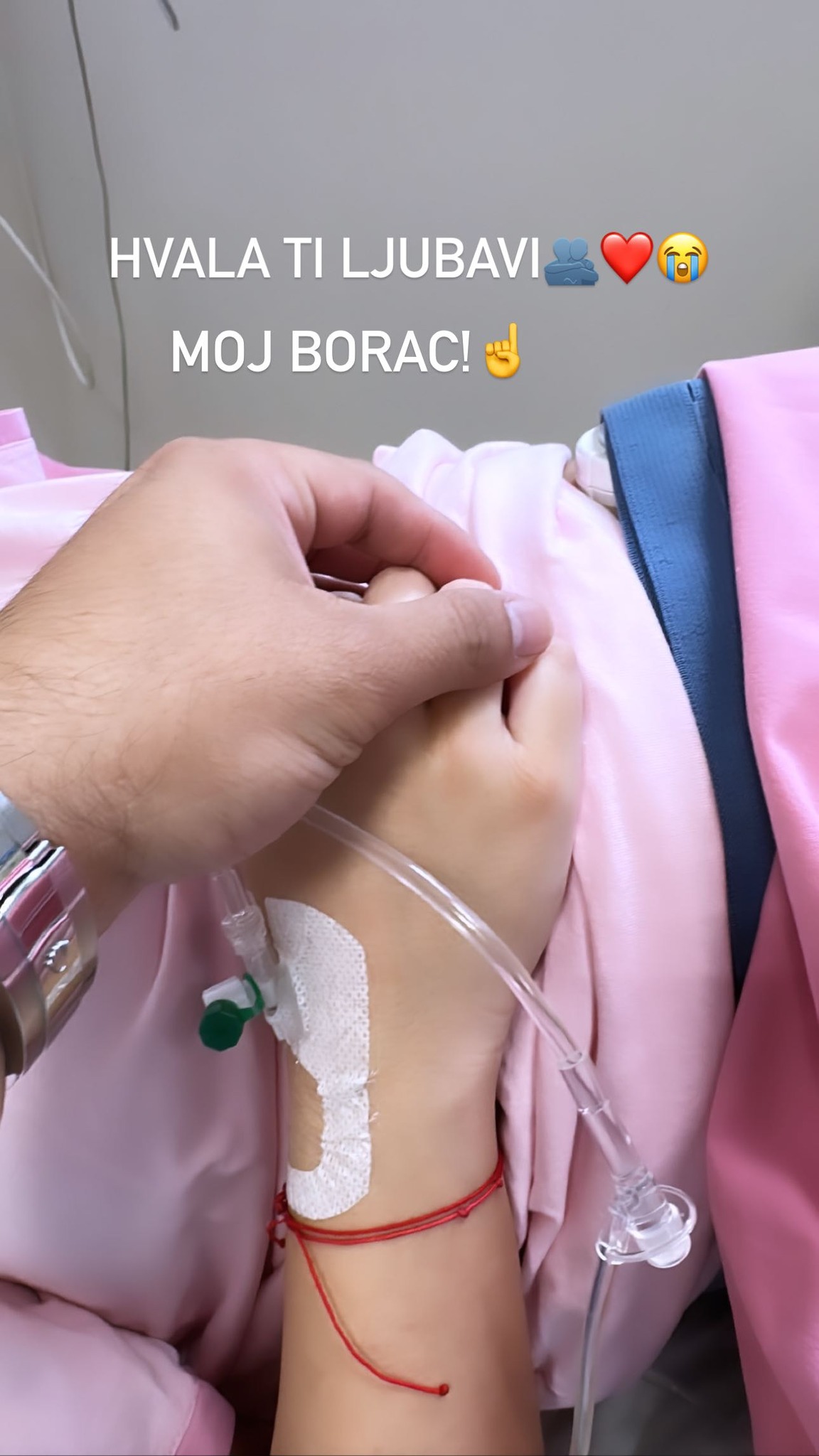 Prva slike bebe Emira Habibovića i Tamare Selimović raznežila pratoce, ponosna mama podelila najslađi trenutak (FOTO) 3 392883960 18266075848164422 4580642521609562917 n