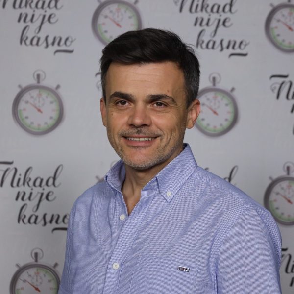 Saša Bradašević 1 SASA BRADASEVIC 48 GOD. BEOGRAD 16
