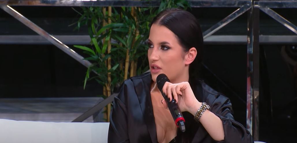 Barbara Bobak besna na muškarce, brutalno im uzvratila na prozivke: "Možete da budete jedni sa drugima" 5 Barbara Bobak besna na muškarce