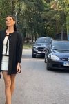 Katarina Grujić nikad mršavija! Pevačica stigla u Grand, svi komentarišu njen izgled (VIDEO) 2 latarina grujic nikad mrsavavija