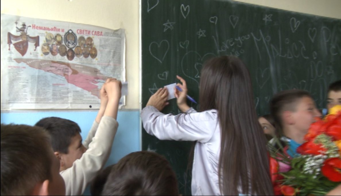 Snimak zlata vredan! Milica Pavlović na skuteru, Gornji Bunibrod se digao na noge, a ovako je govorila na početku karijere (VIDEO) 9 ovako je milica pavlovic govorila na pocetku karijere