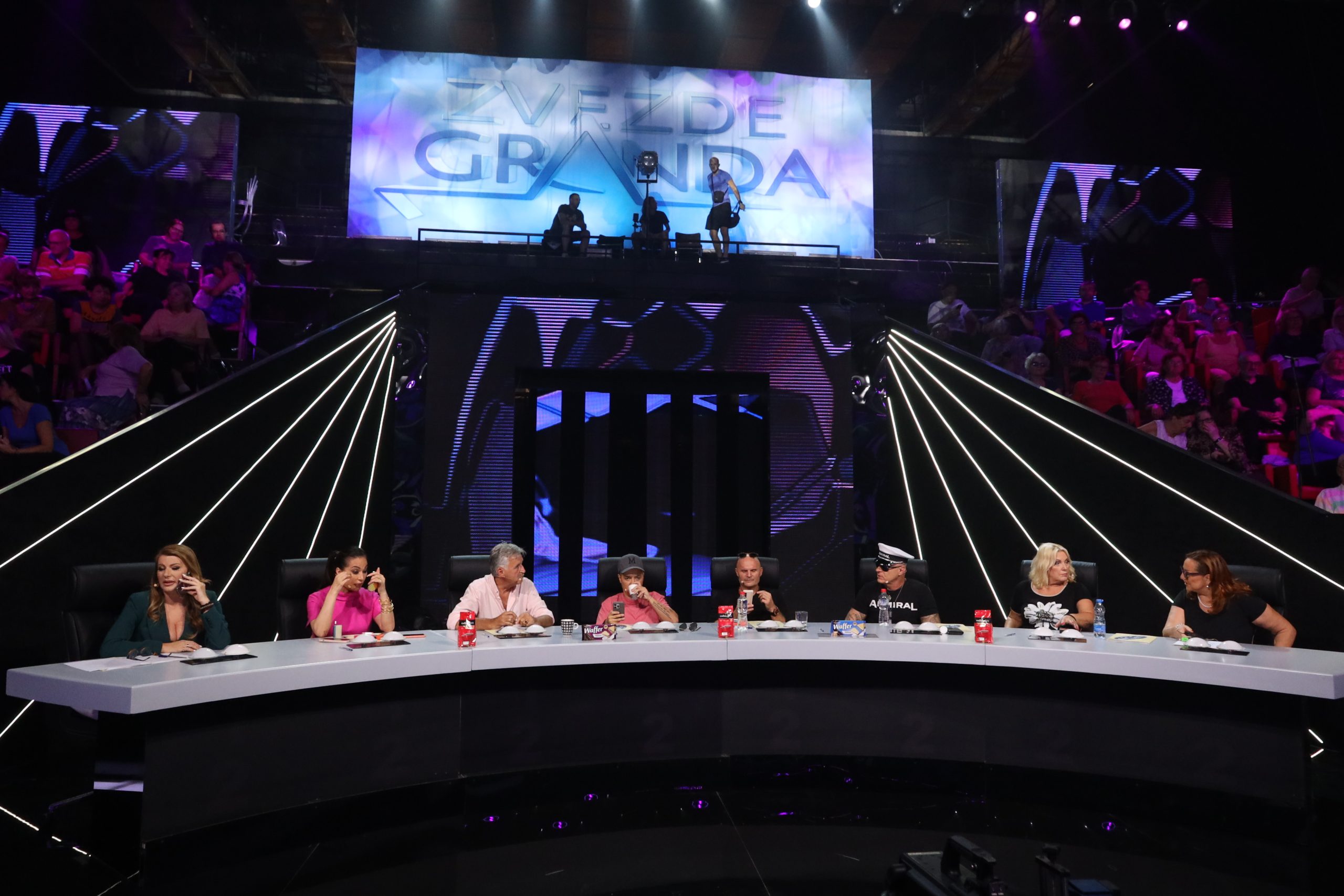 Ceca se uplašila da je Bosanca udario šlog, Mili povikao: "Zovite hitnu" (VIDEO) 10 0A0A8572