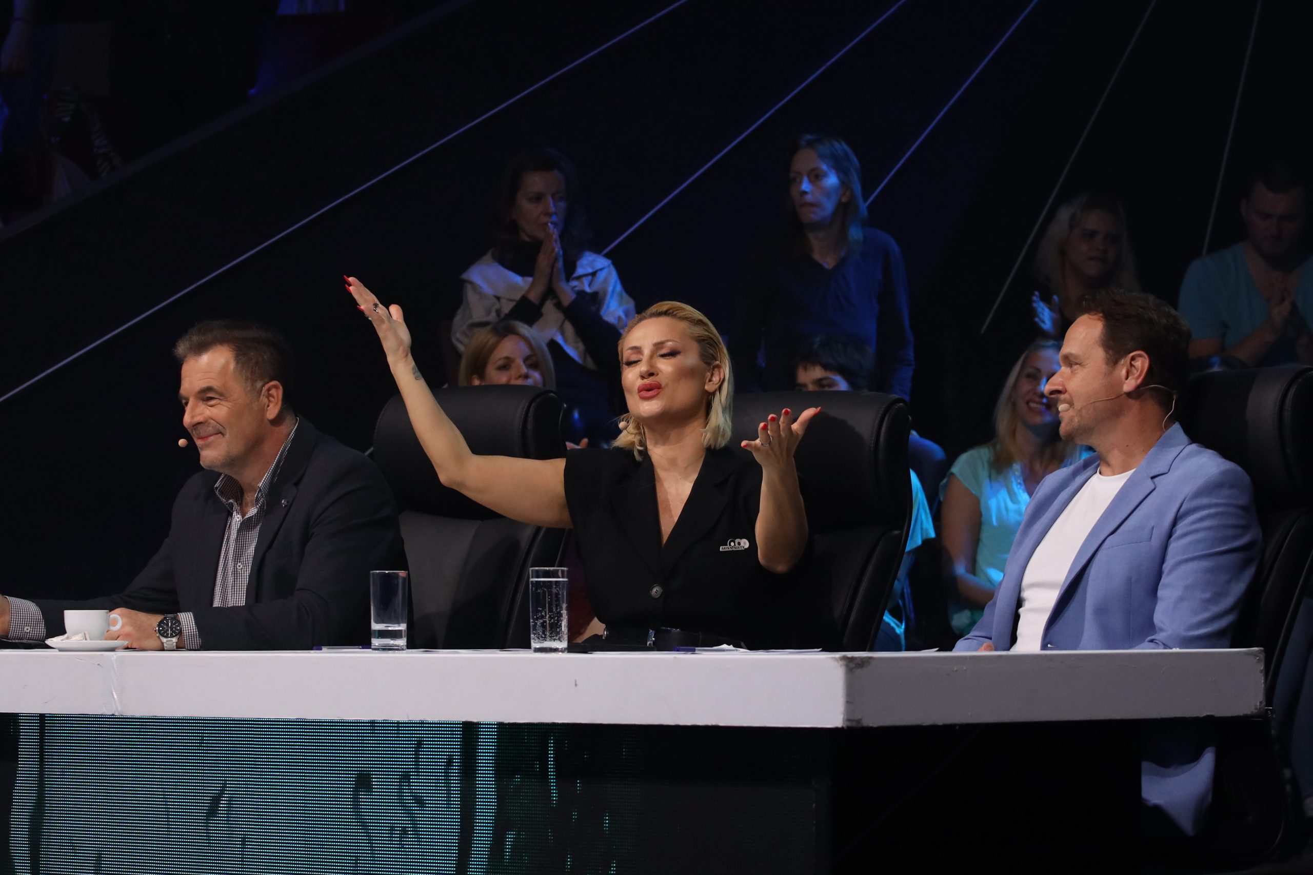 Jovan Goranović i Mirjana Alempić Kušić glasanje