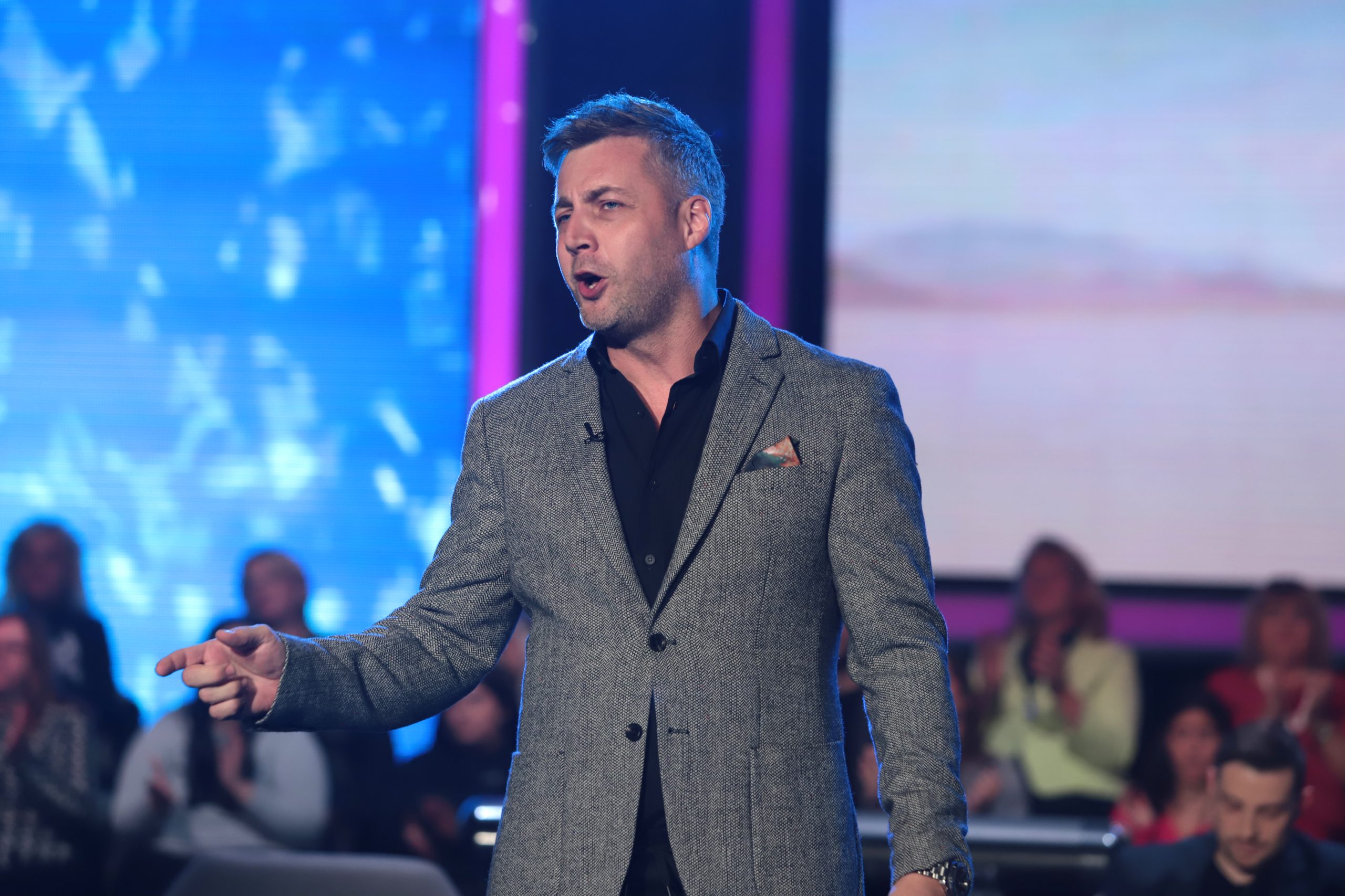 "Bio je invalid 25 godina" Bojan Vasković o bolnom gubitku oca: "Pogodili su ga snajperisti dok se vraćao sa posla" 7 Bojan Vaskovic o stresu 12