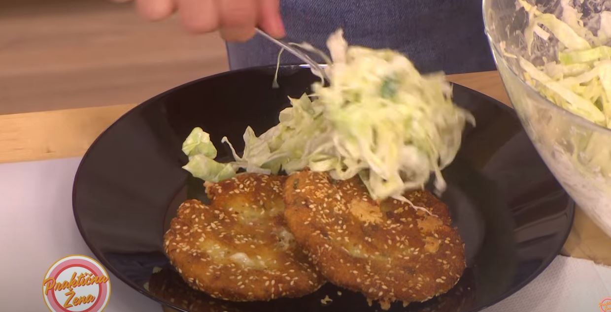 Ručak koji će vas oboriti s nogu: Kroketi sa krompirom i kupus salata (VIDEO) 6 Capture 10