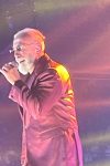 Misterija koja traje godinama: Isplivala stara fotka Dina Merlina sa suprugom i ćerkom 3 Dino Merlin se obratio Beogradjanima e1700341749602