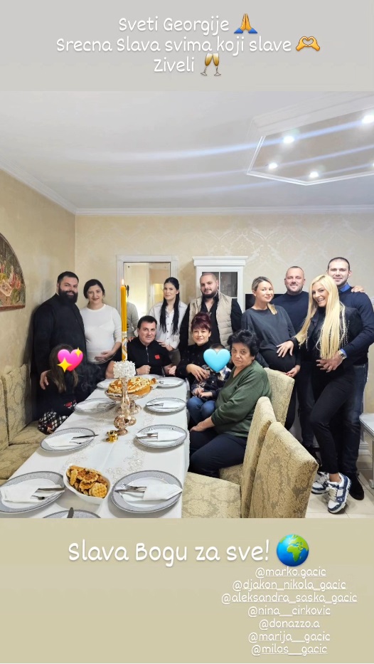 Slava u domu Gačića, pevačica Goga Gačić posebno ponosna na sina (FOTO) 7 Gacici slava