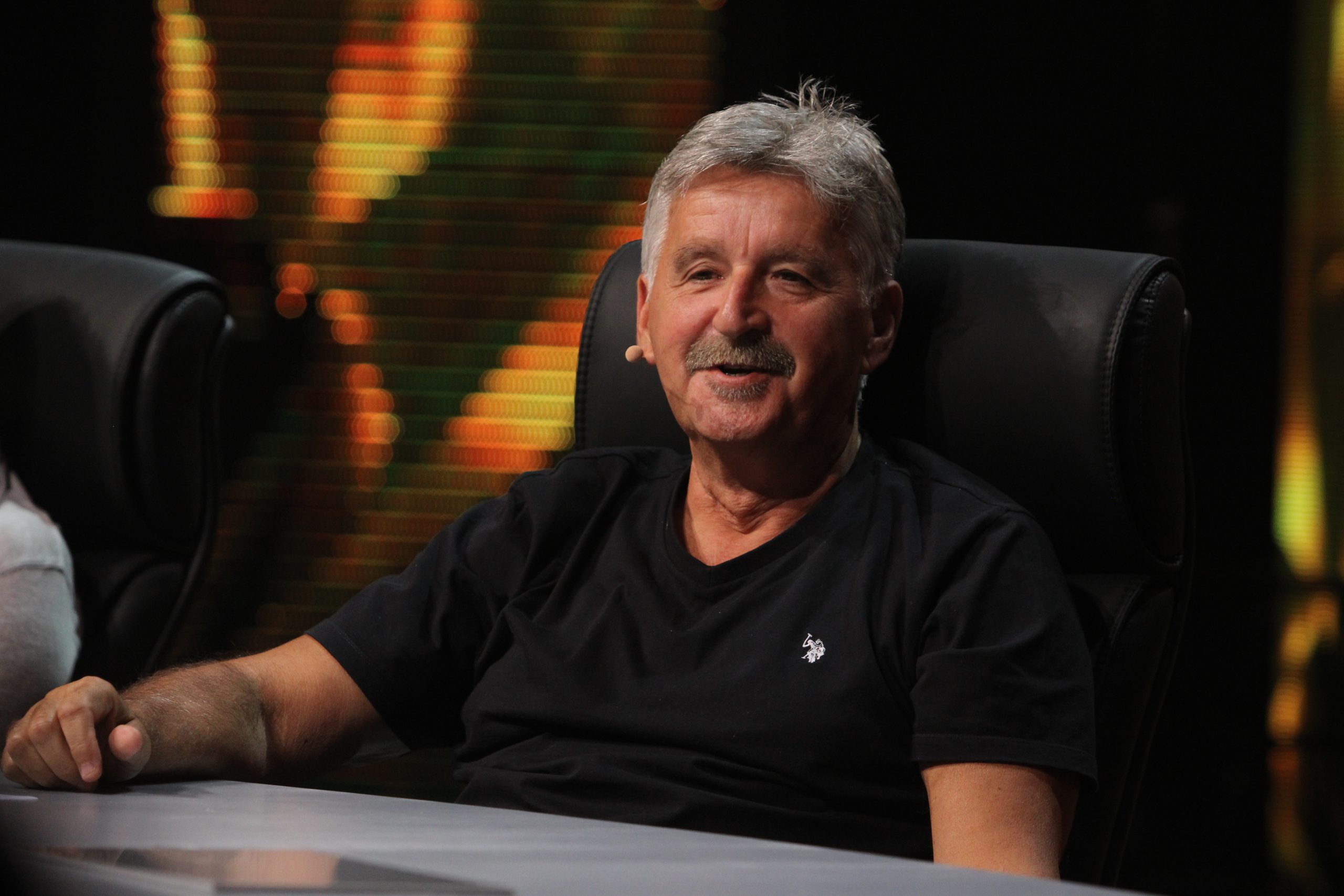 ceca zapretila enisu todiću