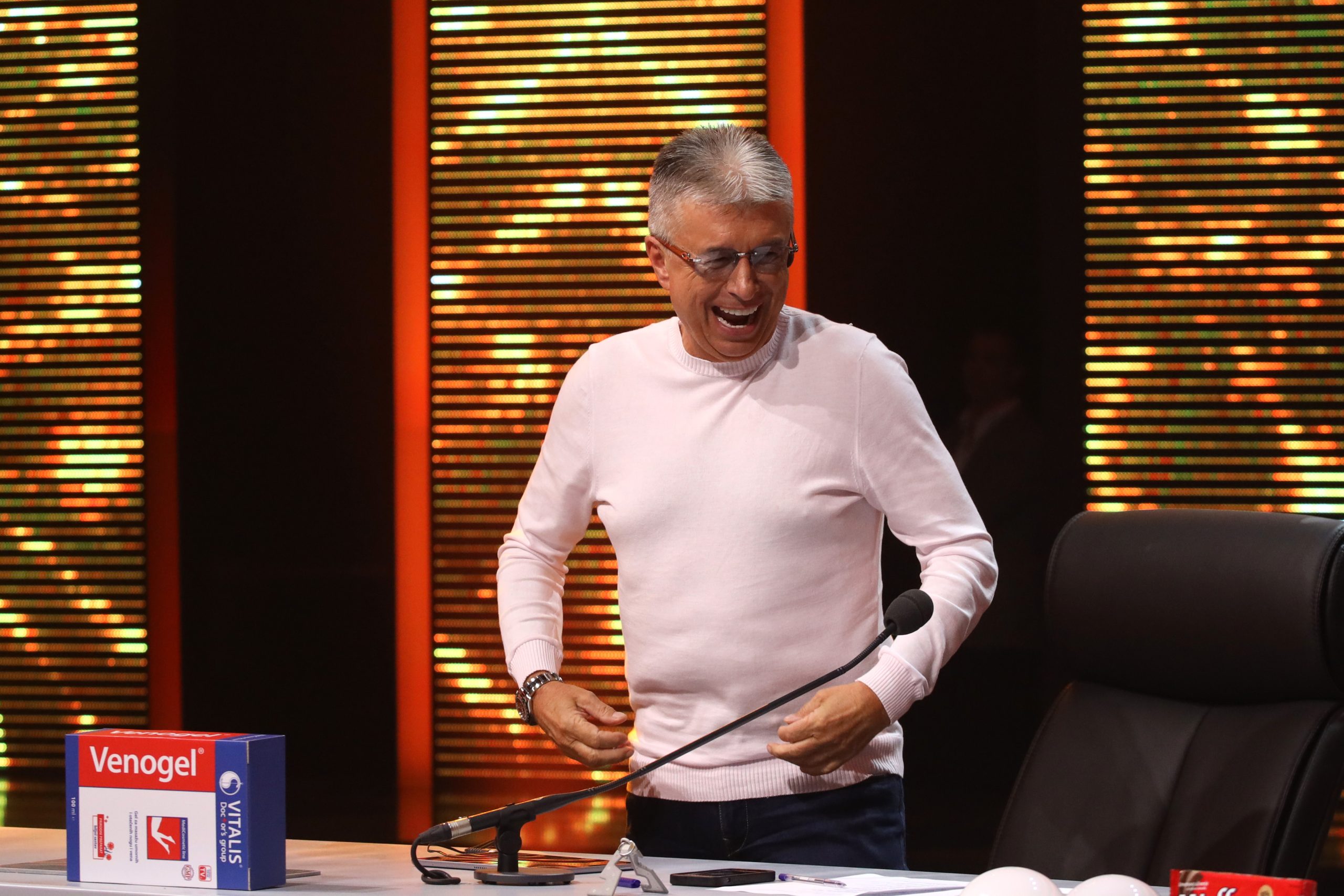 "Toliko si opširan da više ne znam ni šta sam hteo" Popović i Bosanac u duelu: "Očito da godine čine svoje" 10 Popovic i Bosanac u duelu 11