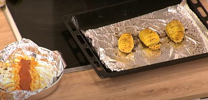 Predlog za ukusan i posan rucak Som sa krompirom u paradajz sosu 3