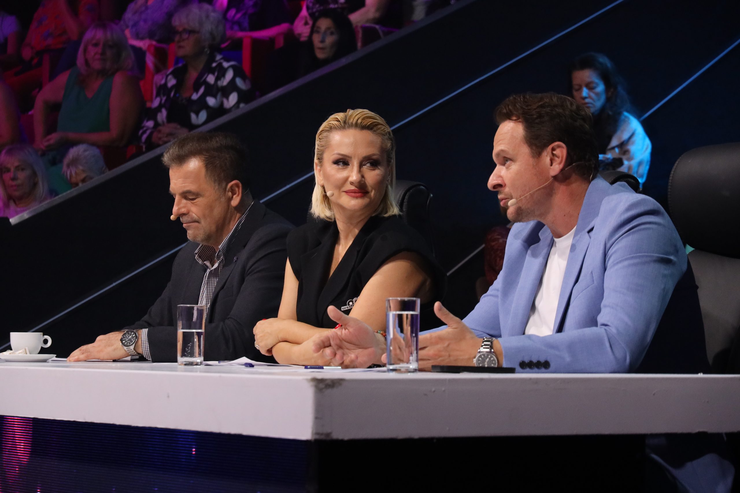 HRABROST I EMOCIJA Zbog posledica saobraćajne nesreće prestao da peva, a sada naježio ceo studio 6 Stiven Kadrijevic 5