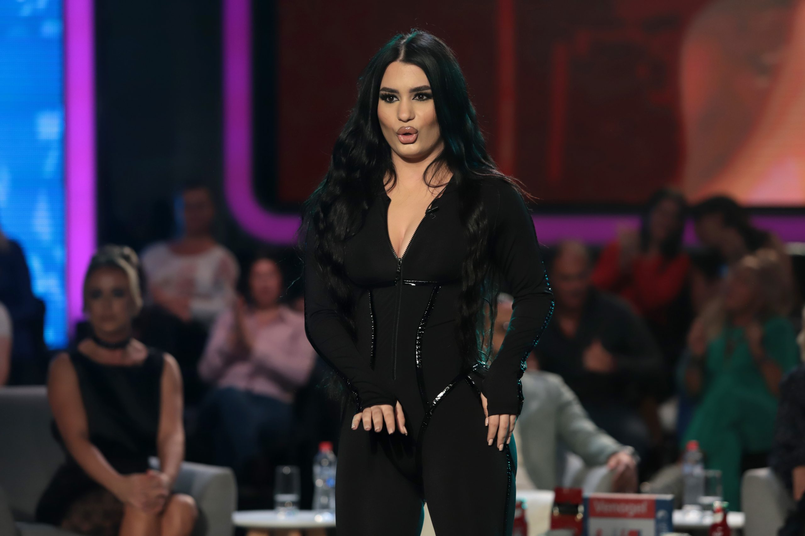 Zorana Mićanović i MC Stojan u vezi, pevačica potvrdila sve 5 ZORANA MICANOVIC ZGS SNIMANJE 01112023 FOTO FILIP 7 ok 1