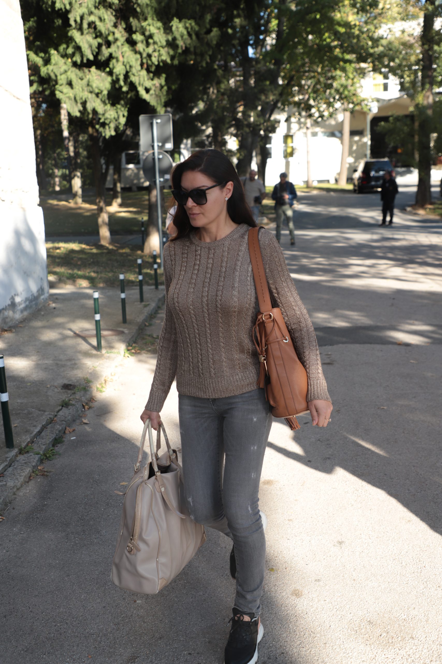 Ceca u šljokicama, Marija u prugama, a Kužet je tek iznenađenje: "Koja dama je za modnu pistu?" 5 ceca stajling zvezde granda