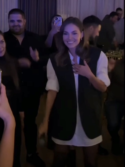 Sada je apsolutno jasno zašto je bila gost u Sarajevu! Džejla Ramović kida Priju, "Zvuk tišine" sve očarao (VIDEO) 6 dzejla