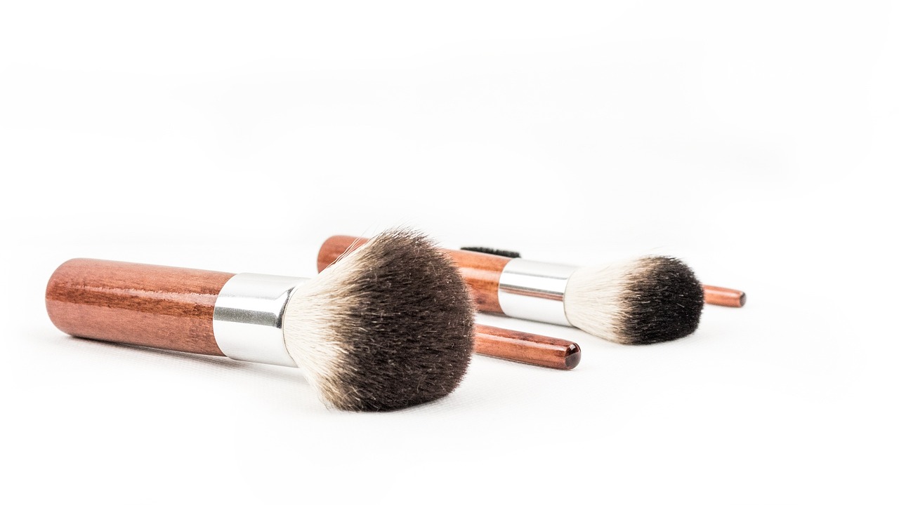 Ove greške žene najčešće prave tokom šminkanja 8 makeup brush 2014330 1280