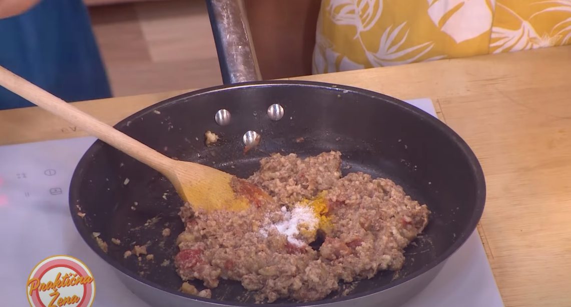Zdravo i ukusno: Punjeni patlidžan samo za prave gurmane (VIDEO) 6 punjeni patlidzan