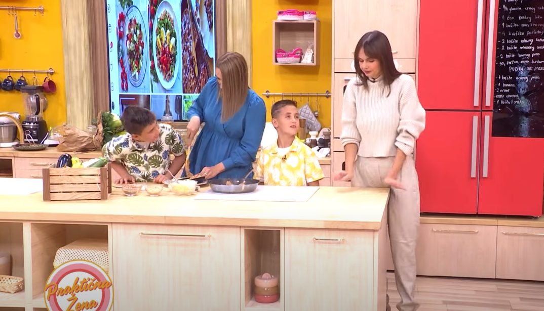 Zdravo i ukusno: Punjeni patlidžan samo za prave gurmane (VIDEO) 7 punjeni patlidzan3