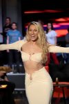 Novi detalji o dečku Rade Manojlović, otkriveno ko je on: Iza sebe ima brak i dvoje dece 4 Rada Manojlovic uvrce ruke 2 1