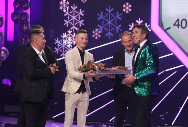 Safet Papic sa jagnjetom 6
