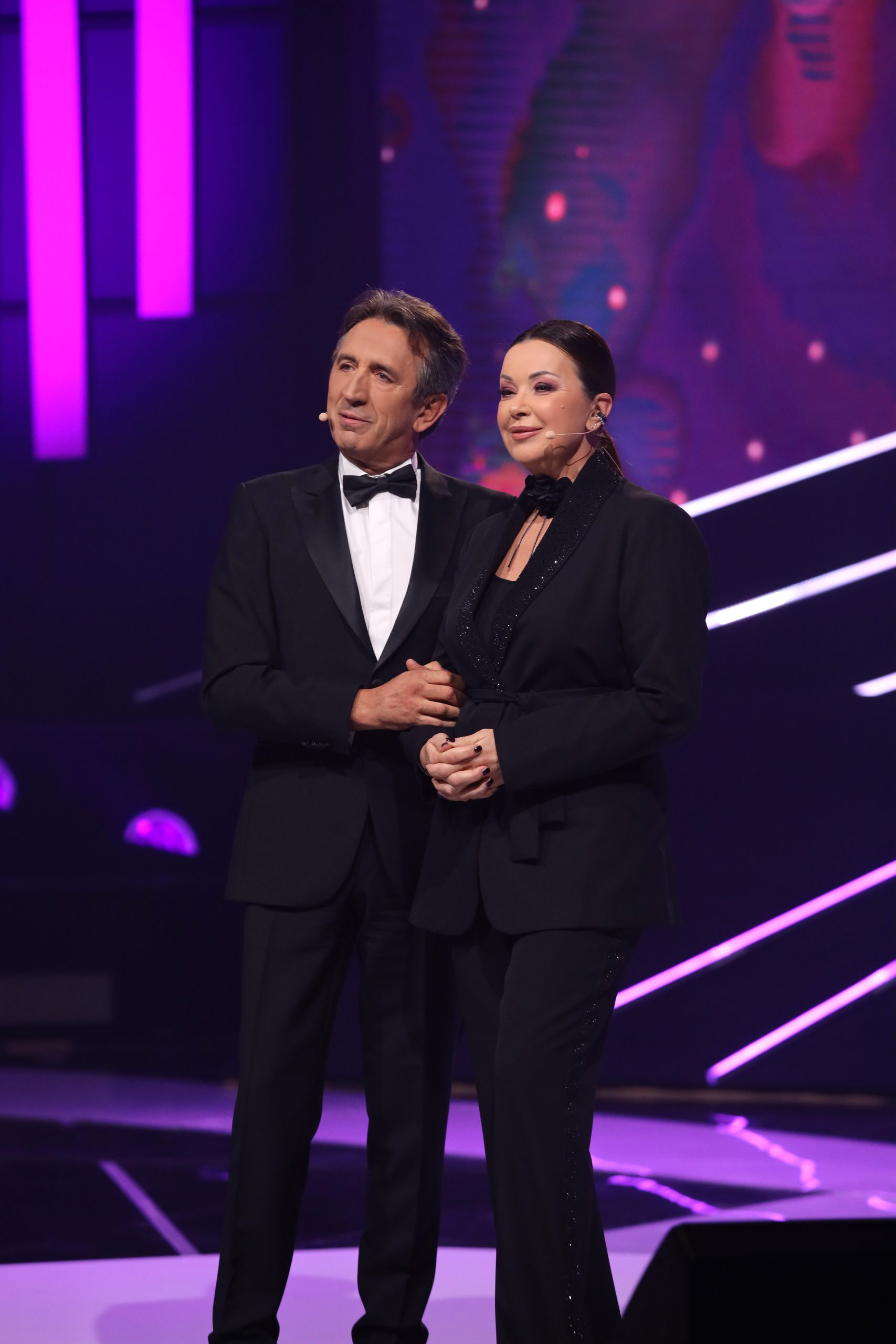 Vanja Mijatović pokidala na sceni, Žika oduševljen: "Košta me života ta tvoja lepota, mora da košta" (VIDEO) 6 Vanja Mijatovic pokidala 3